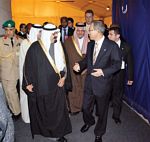 Saudi King, Abdulaziz Al- Saud, with UN Sec. Gen., Ban ki-moon, and the Saudi delegation. Photo: Courtesy The UN
